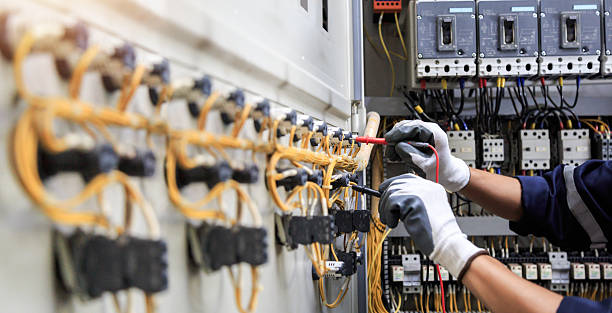 Professional Electrician technician working in Day Valley, CA